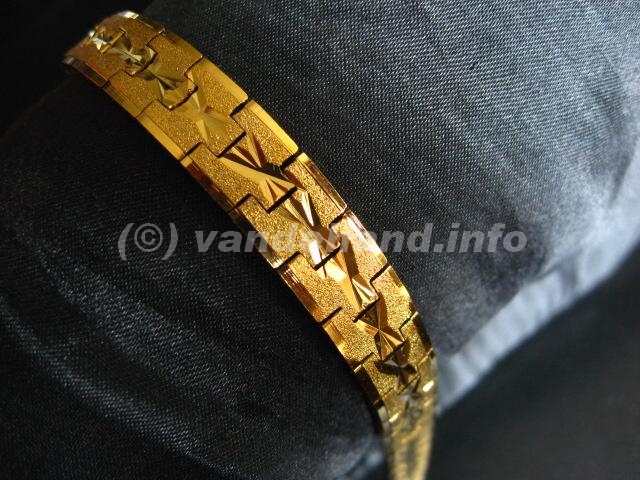 18K Goudgevulde armband met motief 18K Goudgevulde armband met motief