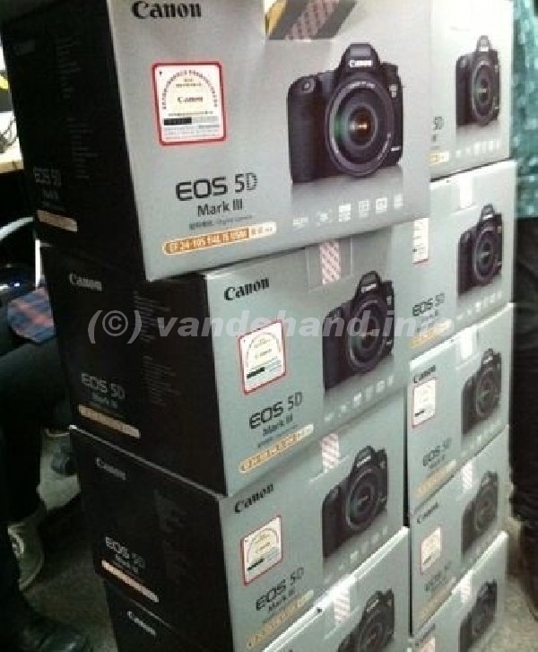 Canon EOS 5D Mark III Canon EOS 5D Mark III