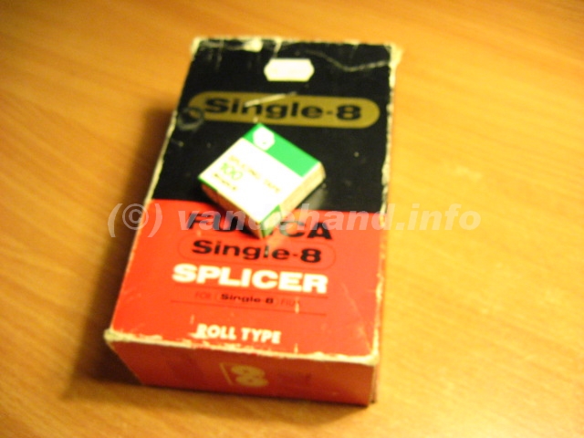 Fuji single 8 plakpers inclusief rolletje tape Fuji single 8 plakpers inclusief rolletje tape